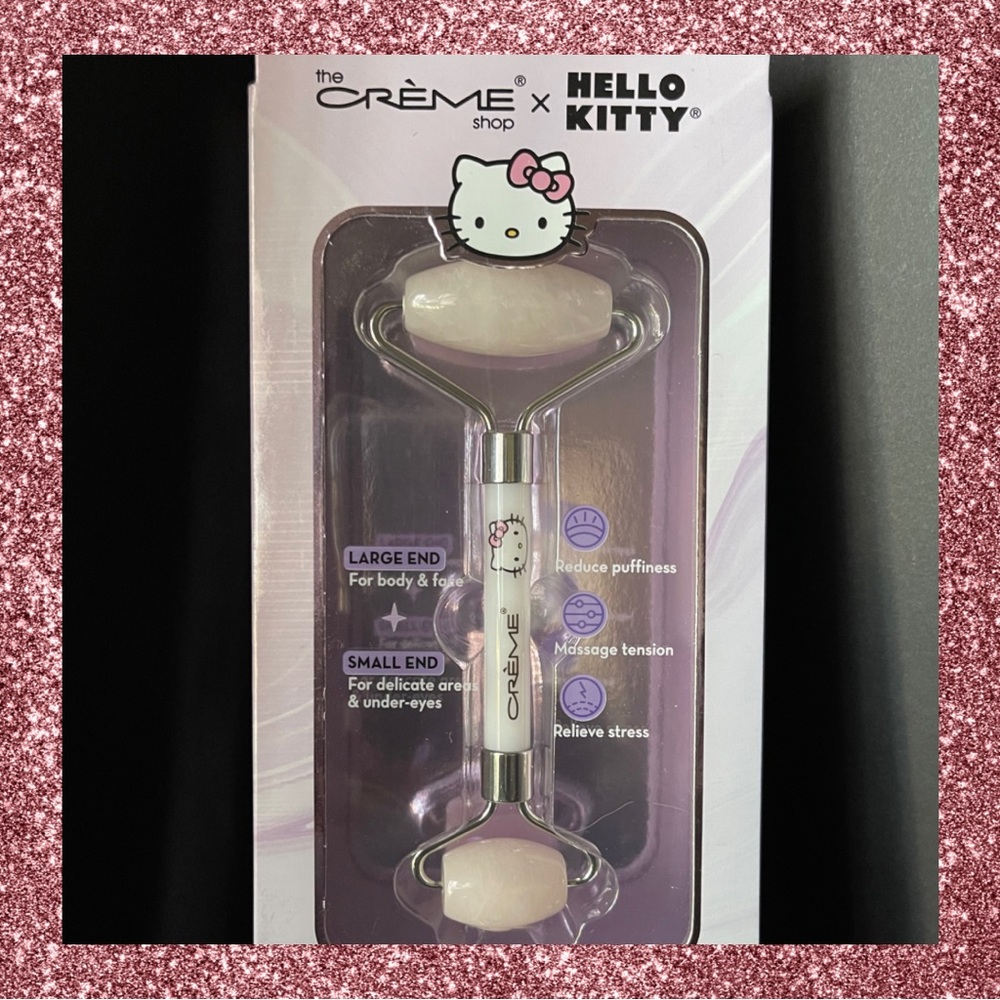 The Crème shop x Hello Kitty love quartz face roller 🎀